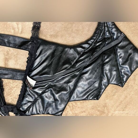 Vintage Y2K Super Low Fat Vinyl Bat Wings Halloween Costume with Lace Ties - Picture 8 of 13